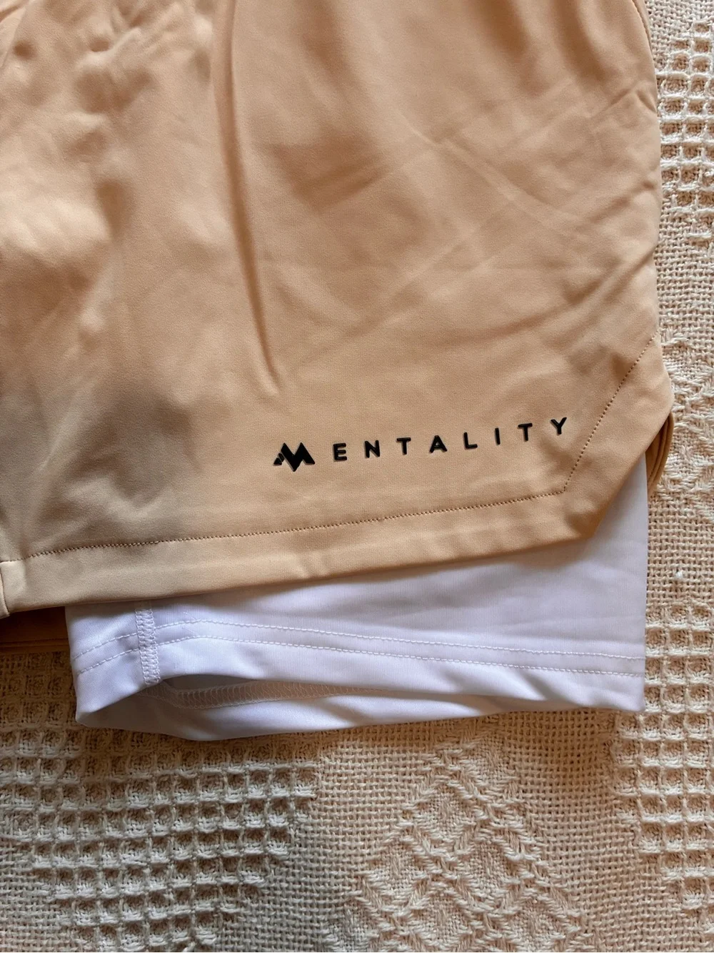 Mentality Men's 2 in 1 Lined Athletic Gym Compression Shorts Tan, White Sz L - Picture 5 of 13